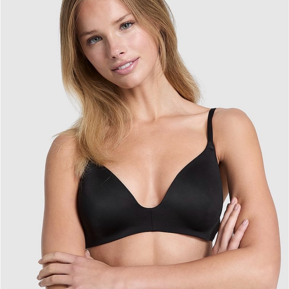 PINK Wear Everywhere Push-Up Wireless Bra